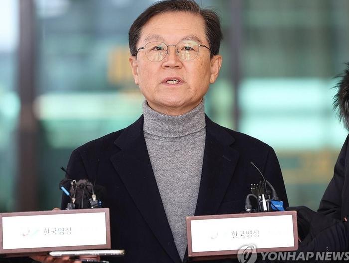 韩国总统官邸上演逮捕尹锡悦未果长达5小时对峙